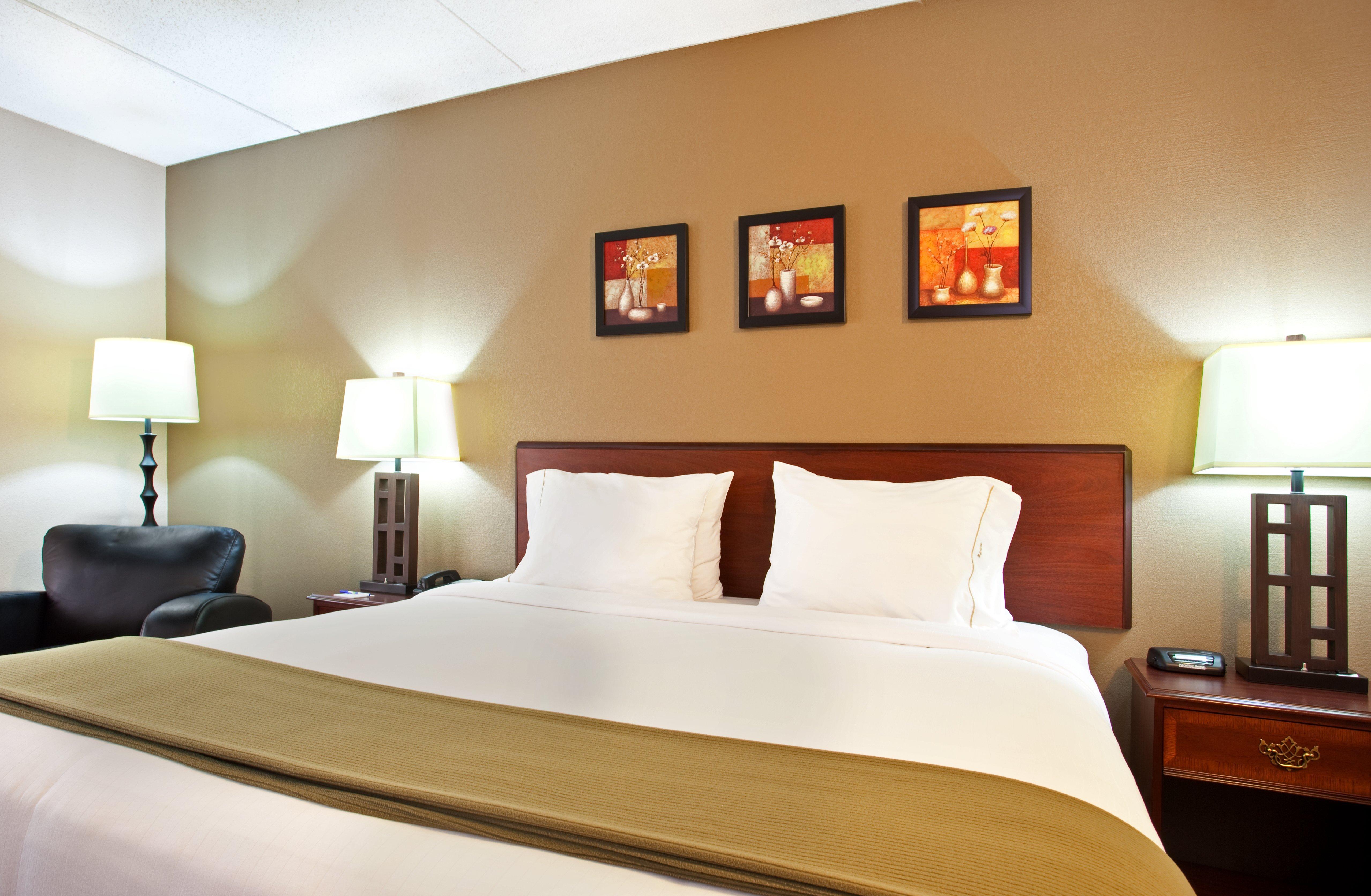 Hotel Express Schaumburg-rolling Meadows By Ihg 3*