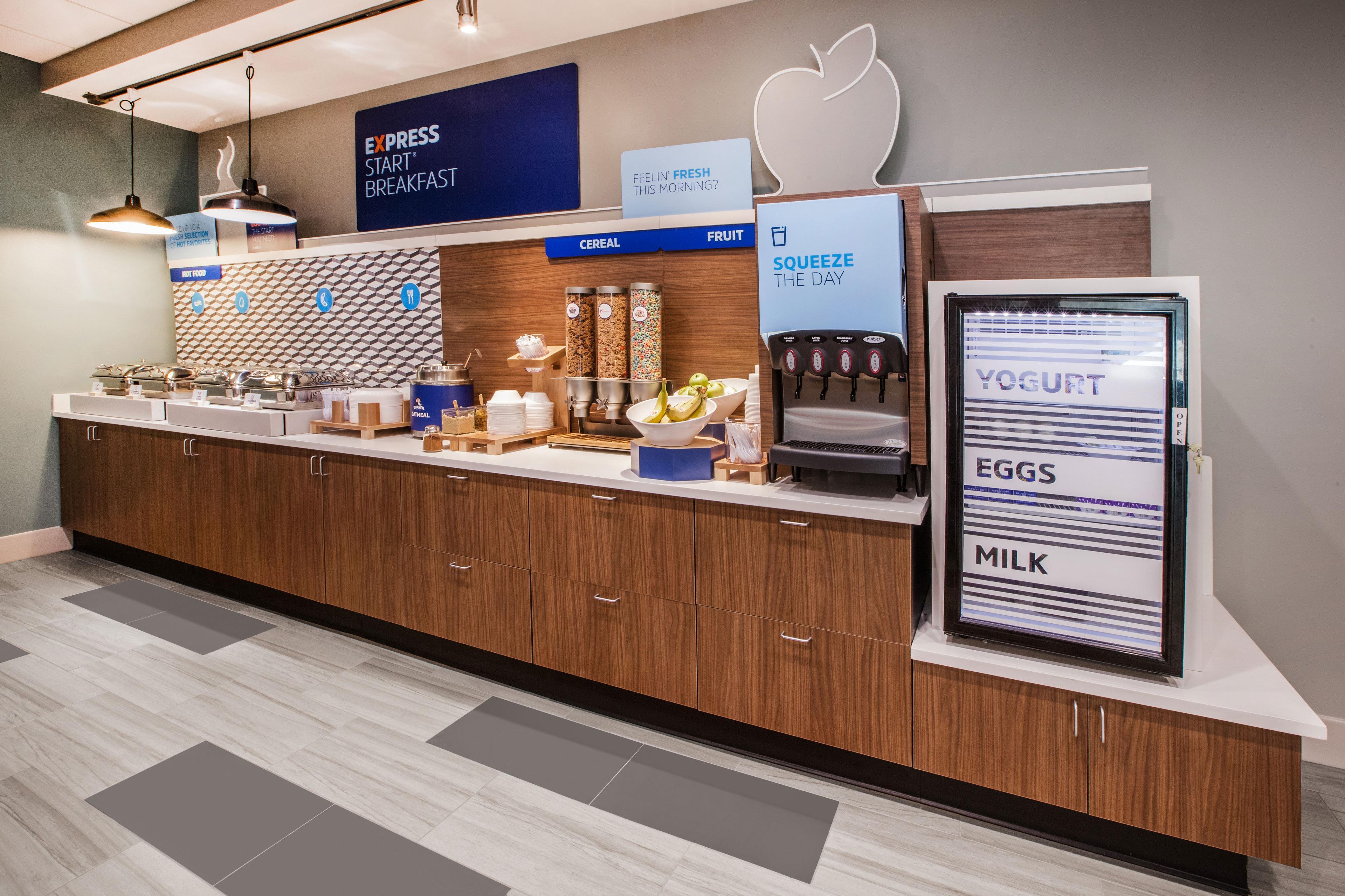 Express Schaumburg-rolling Meadows By Ihg Hotel 3*