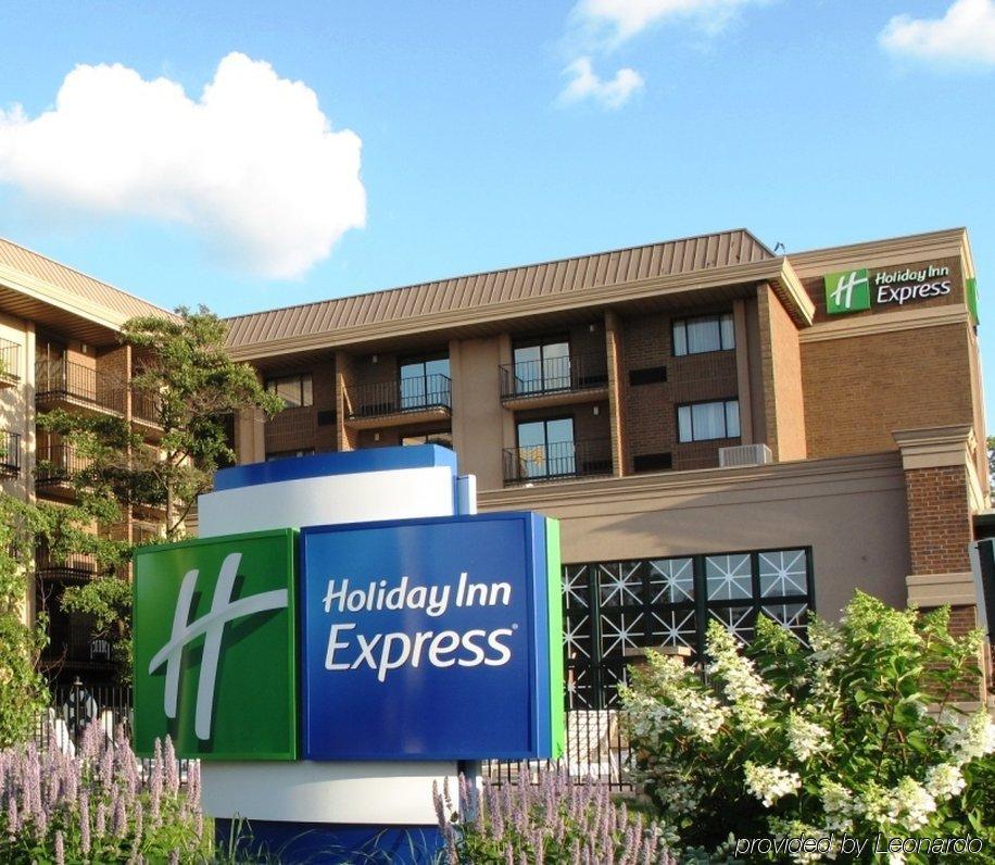 Hotel Express Schaumburg-rolling Meadows By Ihg Rolling Meadows